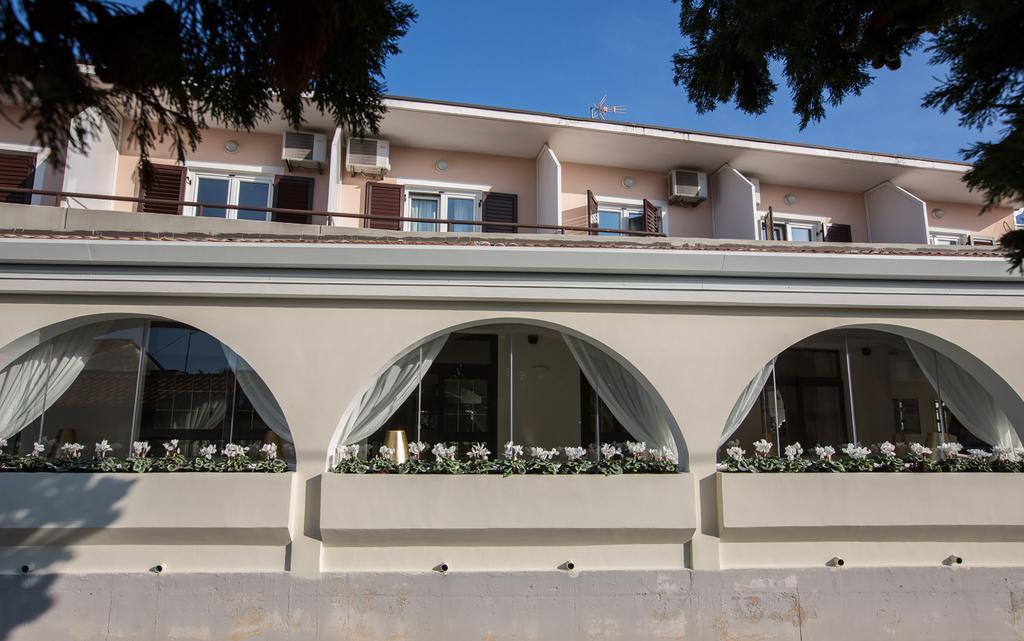 Hotel La Settima Luna Savudrija Exterior foto